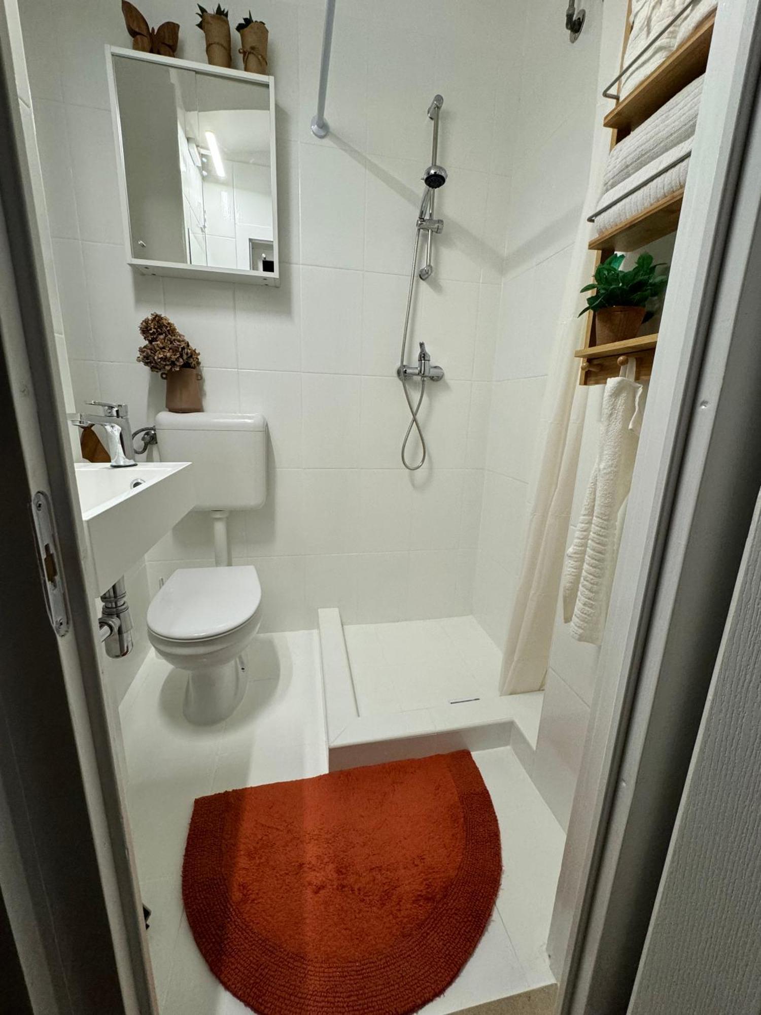 Stay At Liz Budapest Central Bagian luar foto